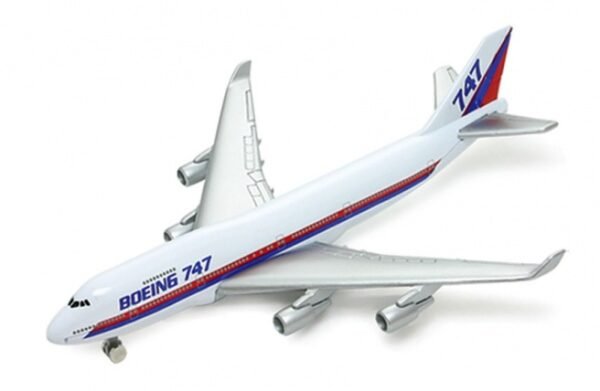 BOEING 747